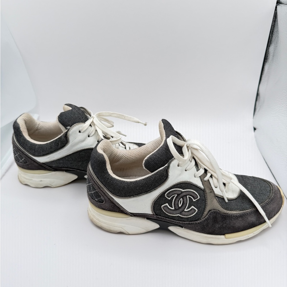 CHANEL Suede Calfskin Authentic CC Sneakers Size 38.5 Dark Grey, White,& Silver - Picture 8 of 12